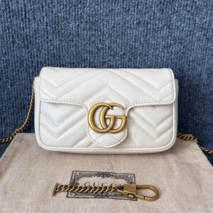 Gucci White Quilted Shoulder Bag with Gold Hardware